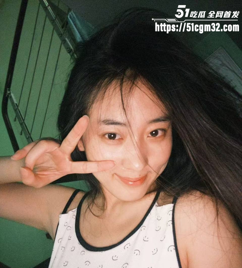 北京大望京中心 女前台 私密视频 发情浪穴欲求不满 吞噬肉棒肆意榨精！