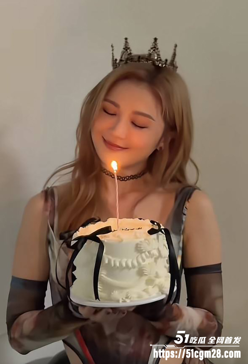 Twins成员阿Sa蔡卓妍姐弟恋结婚 3 拷贝