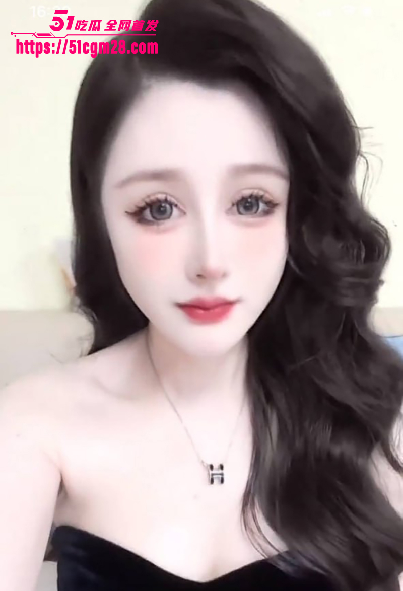 上海网美 小懒猪 被渣男骗炮 为一块假表撅腚埃干 男友绿帽闪闪发光