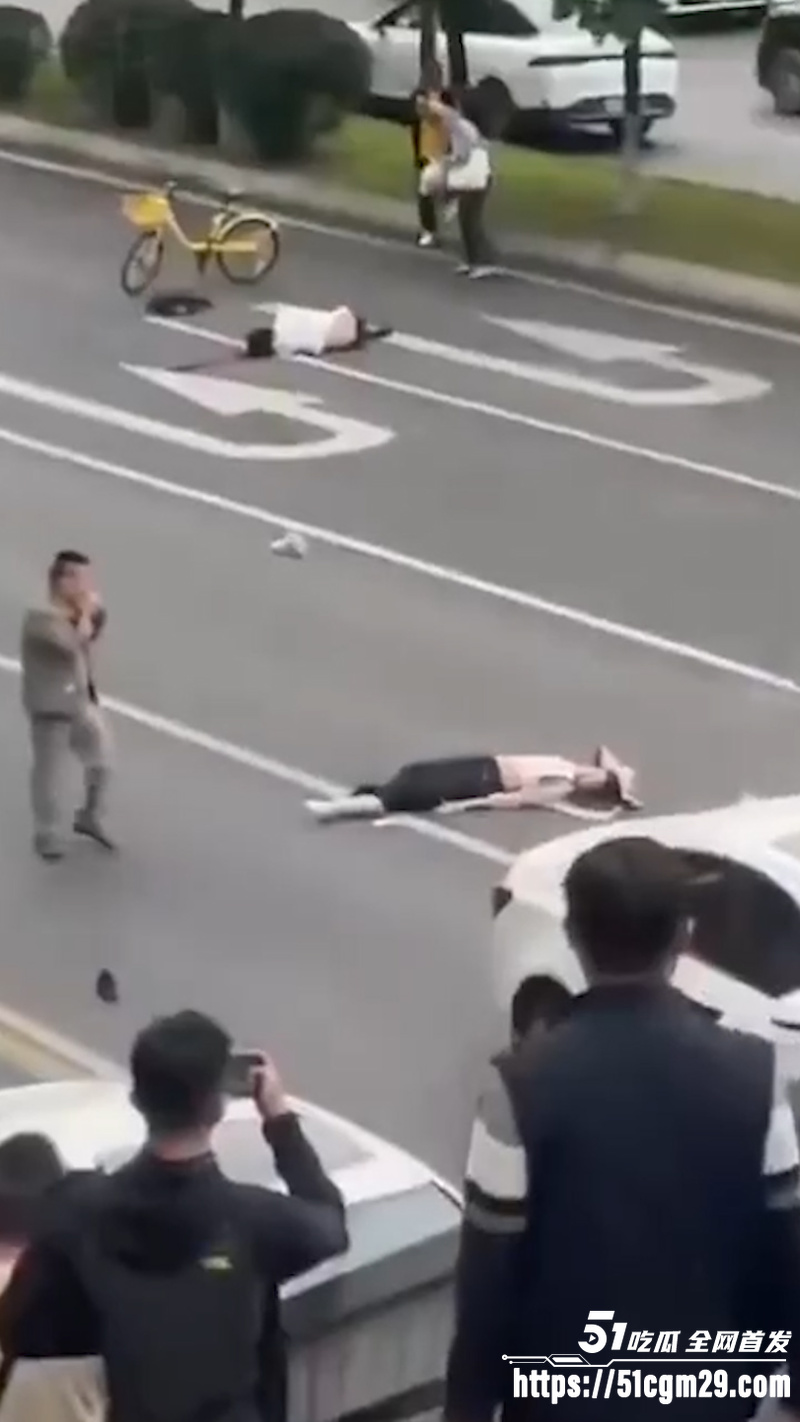 成都天府 轿车无差别撞人事件 4
