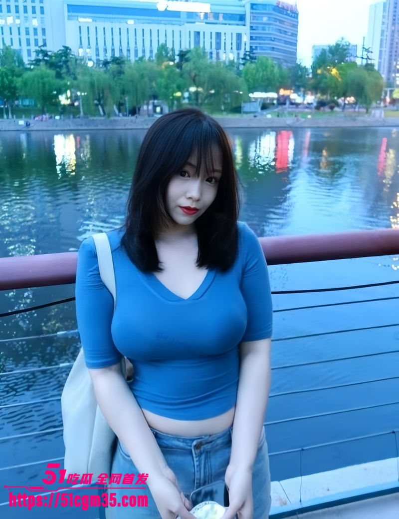 陕西肉感人妻 黄丽 裸贷视频泄漏 2