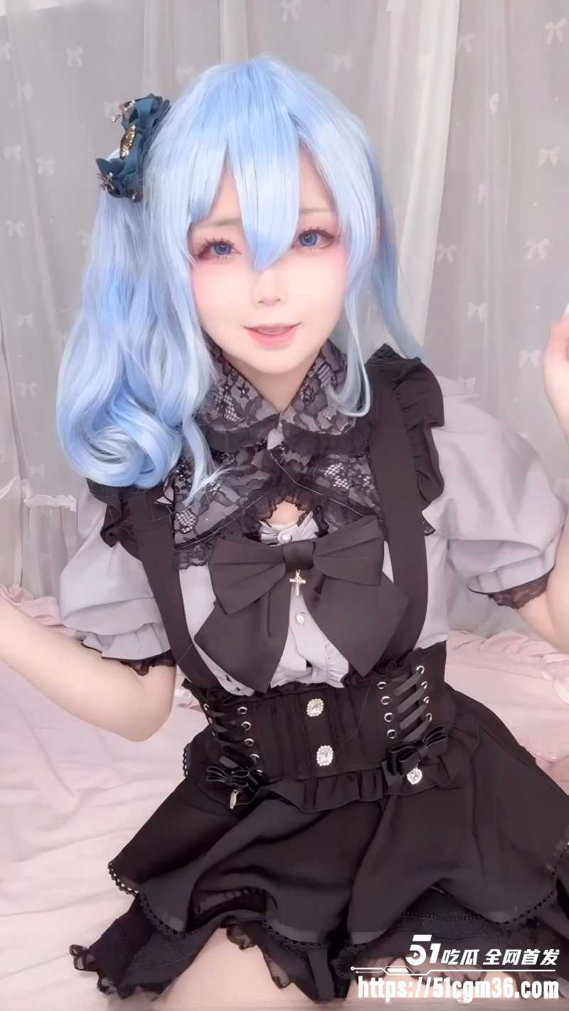 日本福利姬 chuchu 道具自慰猛插嫩穴 可爱脸庞深喉粗大假屌反差感爆棚