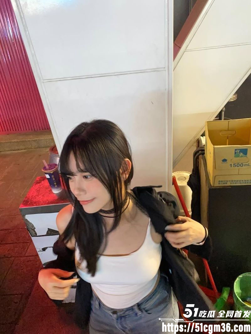 性感网美糖糖早期黄播视频被偷录外流 6