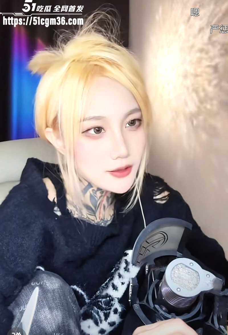 抖音34万粉丝网红尔晴吃饱了不雅视频曝光4拷贝