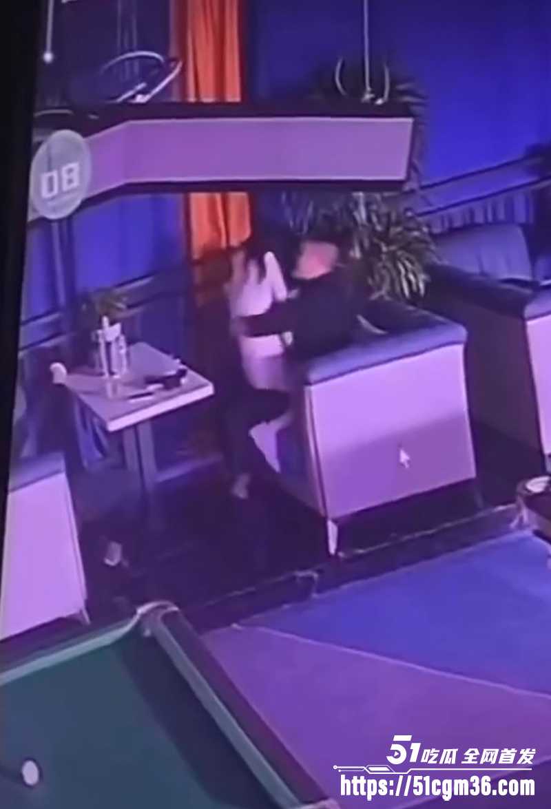 台球厅激情性爱 2 拷贝