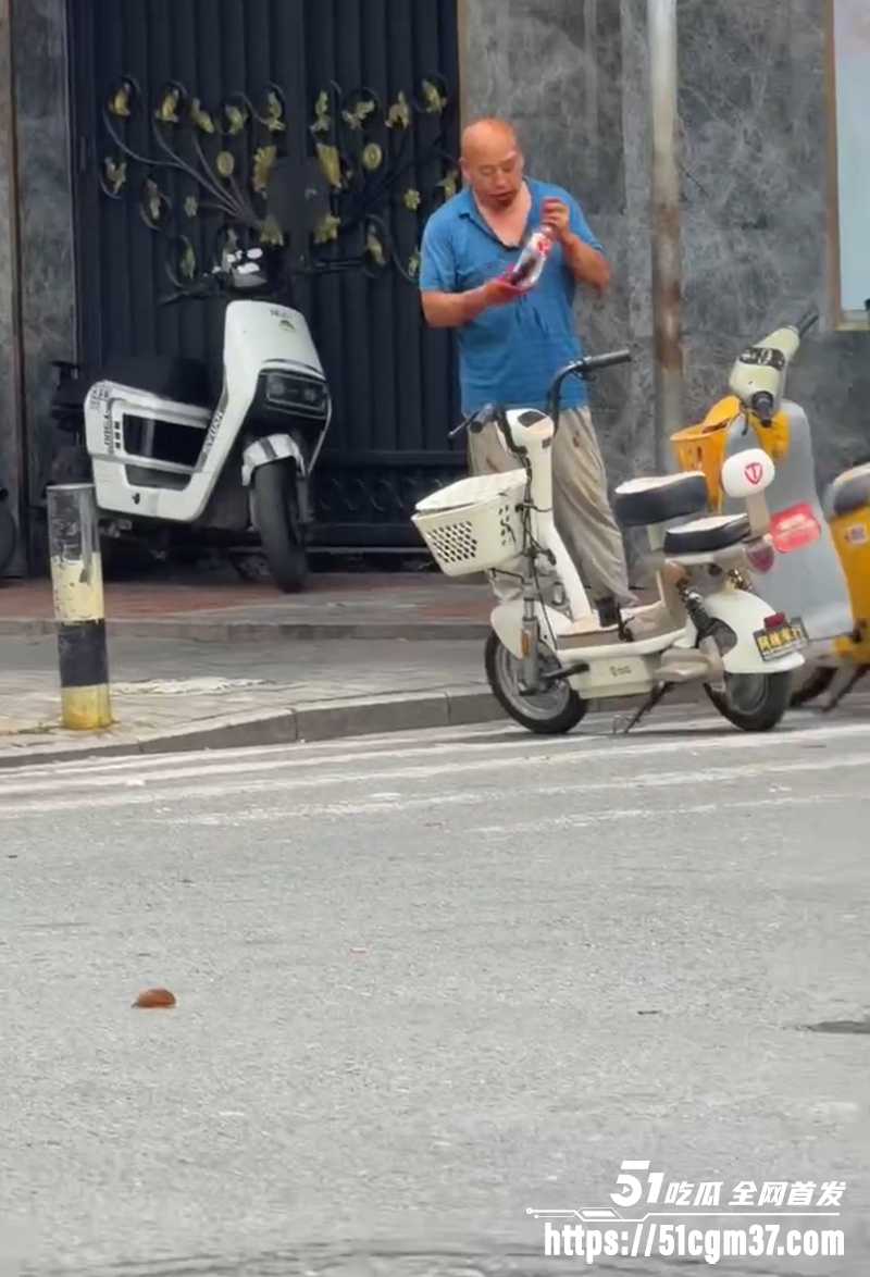 广东汕头卖红薯小商贩杀人 3 拷贝