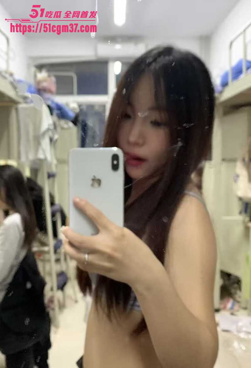 颜值校花 琪琪 出轨男友好兄弟 露脸网调玩掰逼自慰 双洞齐开被爆操
