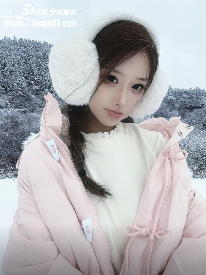 高颜值女大 私拍福利合集 酮体雪白如玉 白虎穴粉嫩诱人 口交骑乘侍奉金主！