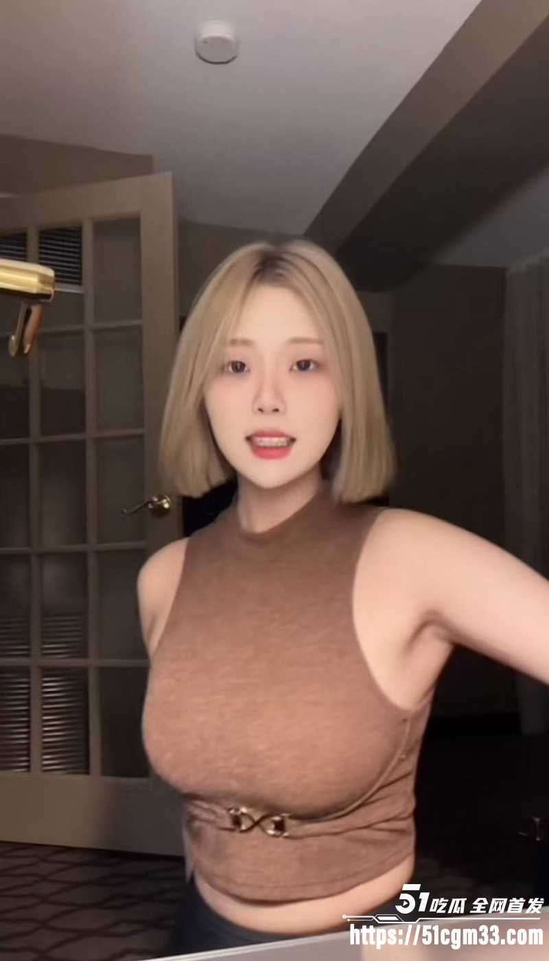百万网红肉肉小野猫 2