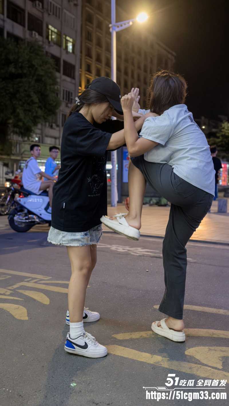 精神小妹打架现场 5