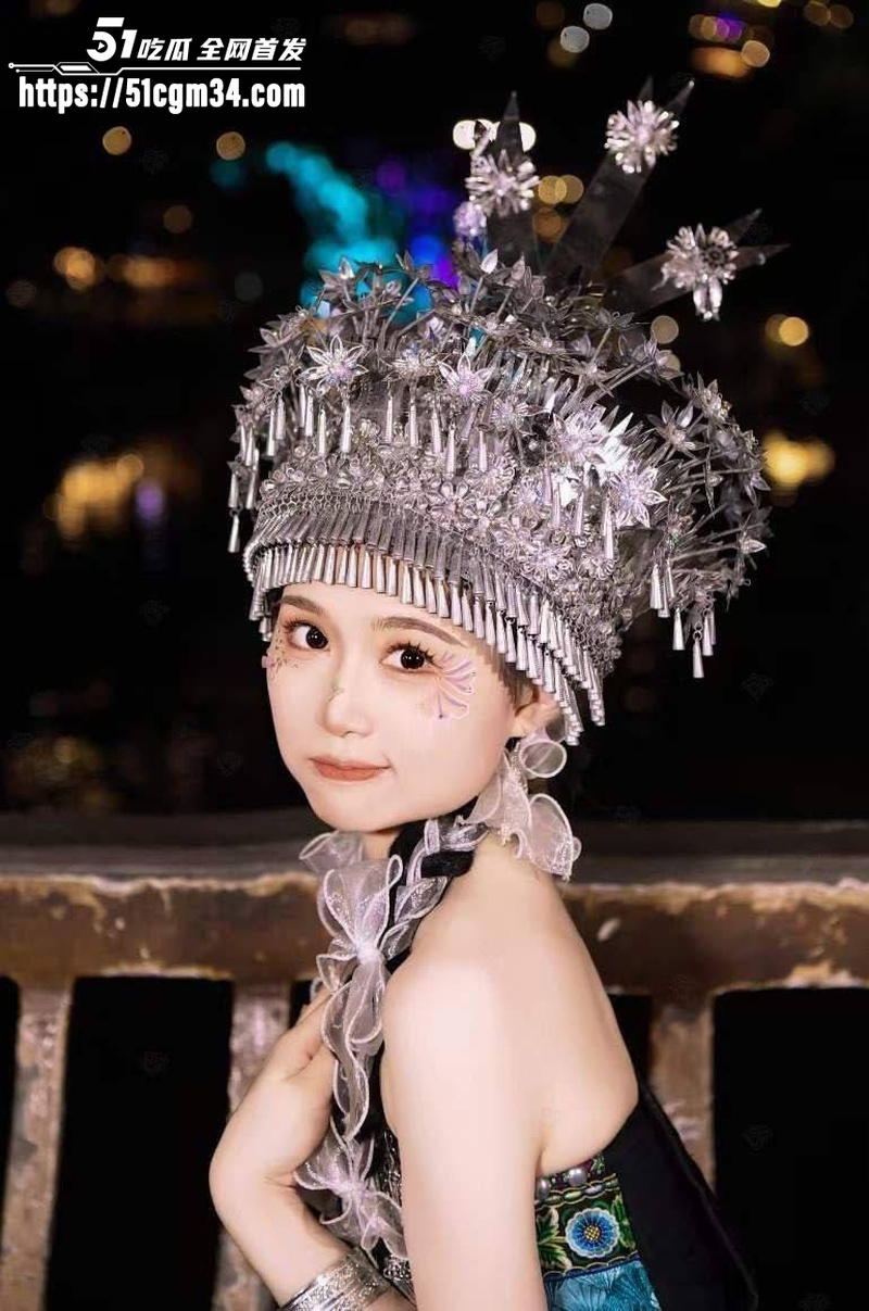 江西苗族萝莉 安塞 性爱视频 2