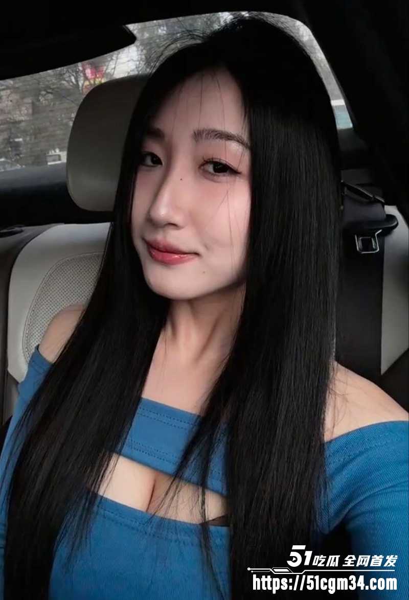 抖音巨乳少妇晚不睡何伟霞裸聊视频曝光3拷贝