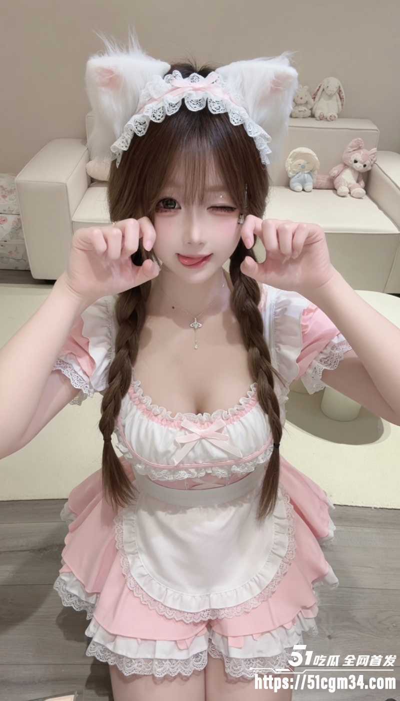 抖音高颜值嫩妹小点欣芽芽2