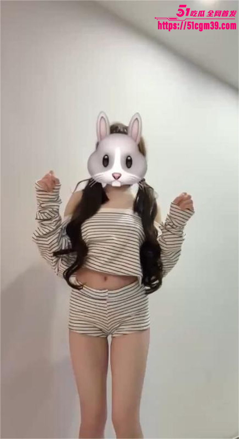 美乳网红 鱼呼呼 定制福利合集 6