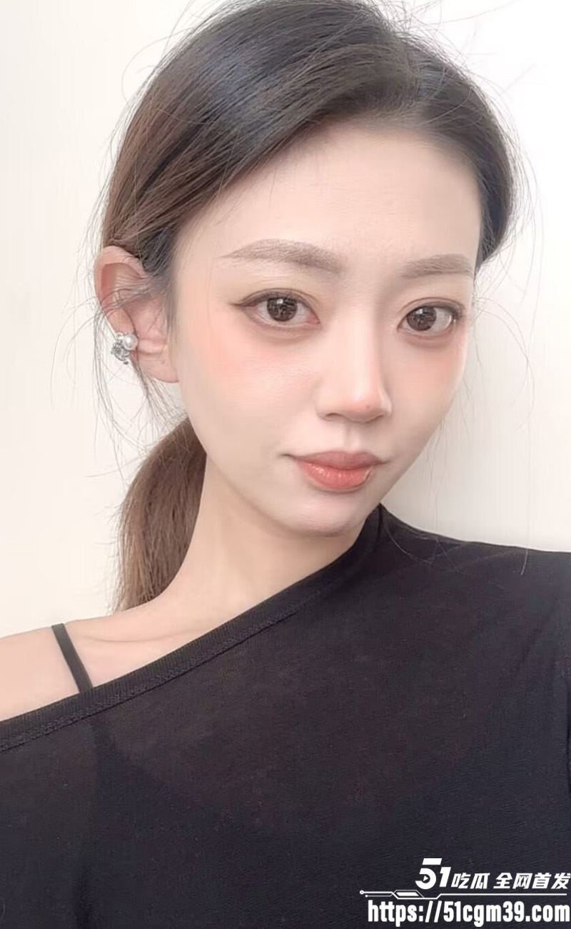 广州高颜值少妇淫妻5