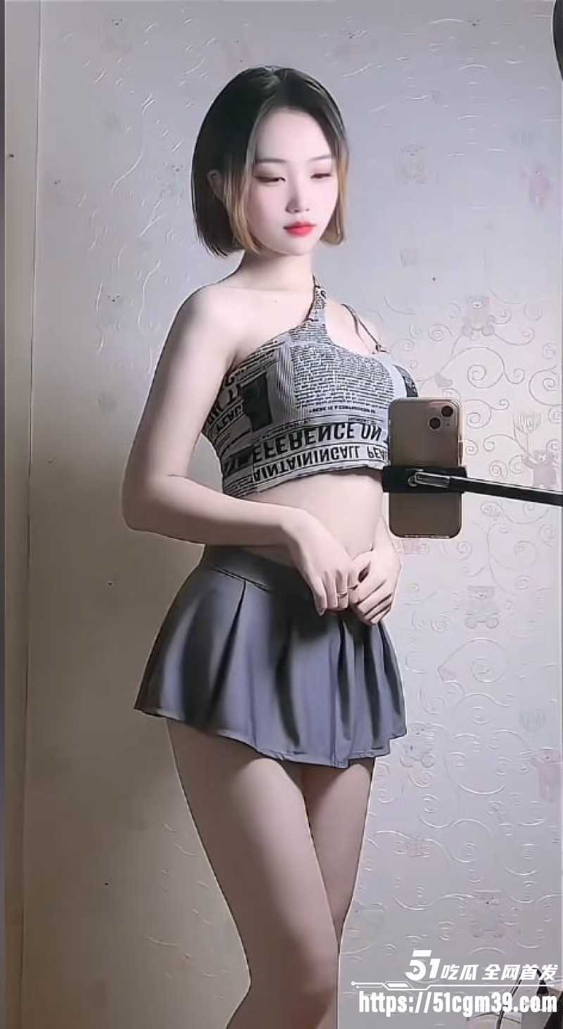 抖音反差女神歪梨