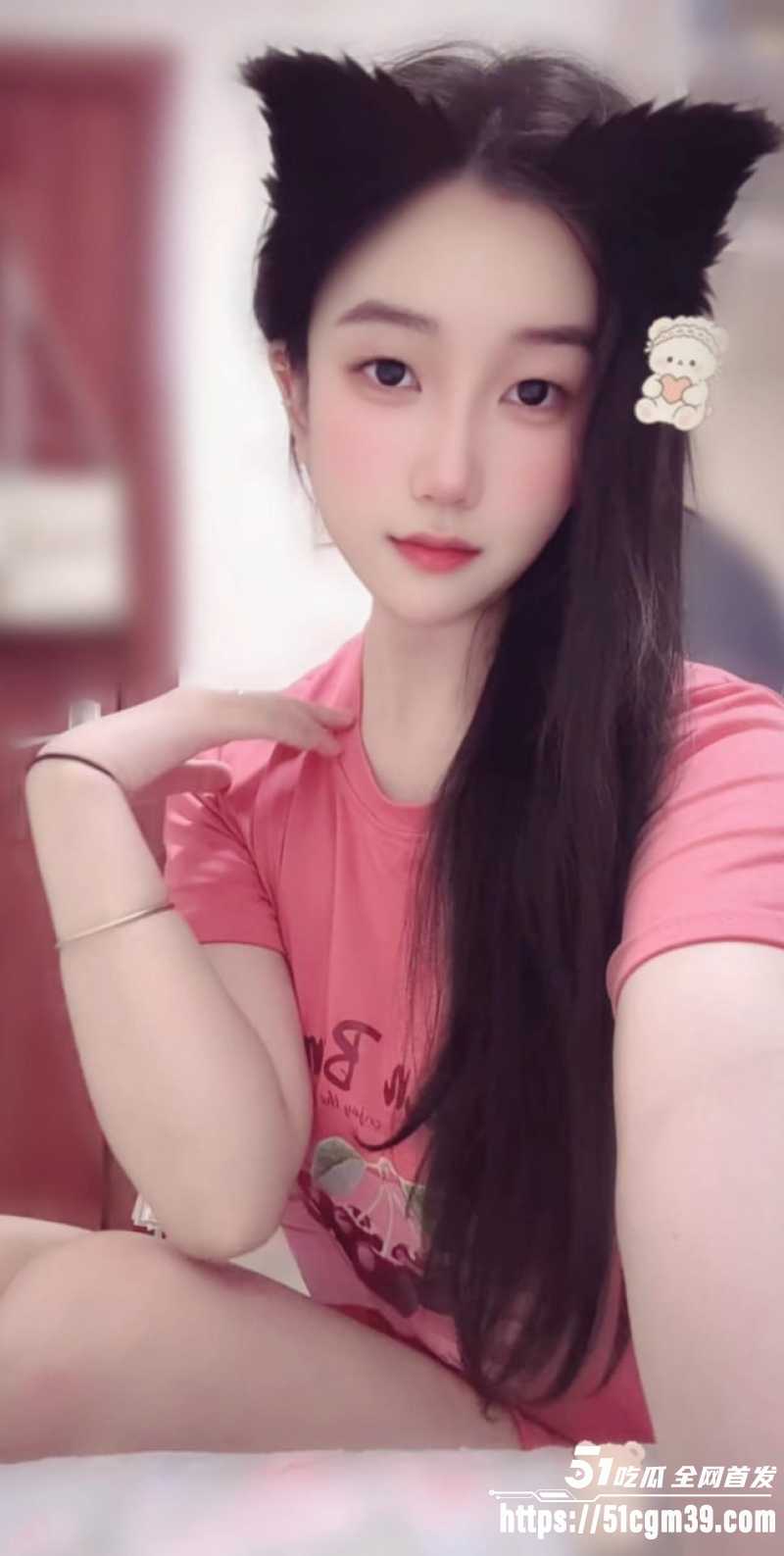 抖音反差女神歪梨 2