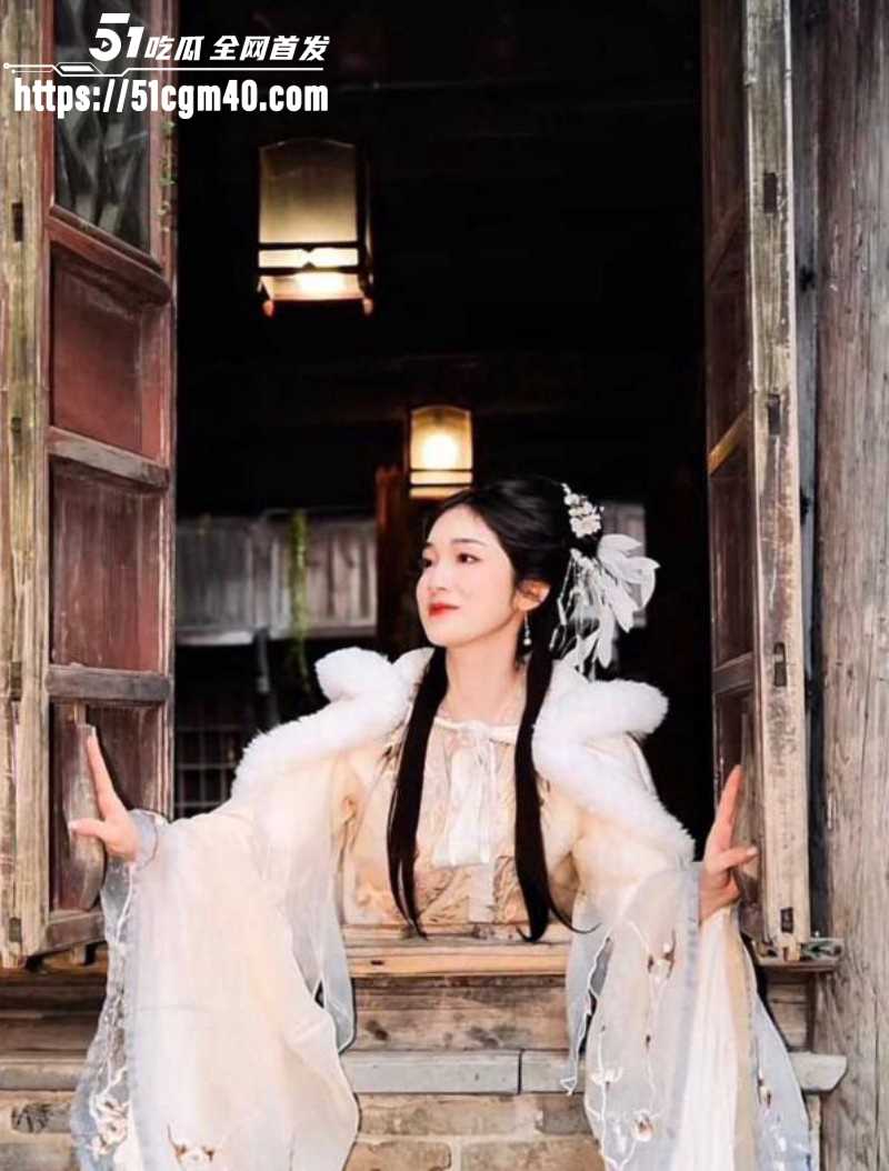 网络歌手艾辰被曝隐婚出轨操粉08
