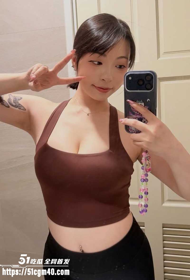 极品高颜值巨乳健身博主逆不雅视频流出2拷贝
