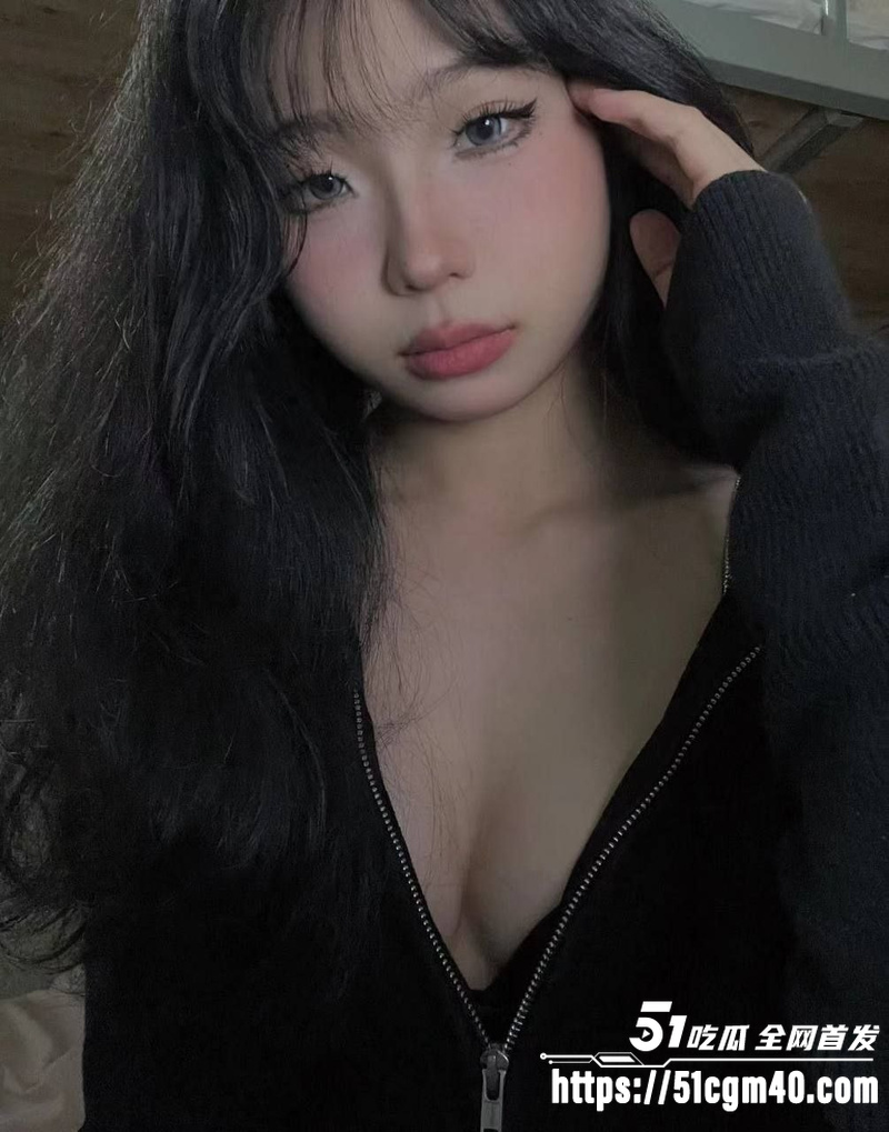 00后辣妹与男友性爱自拍 3