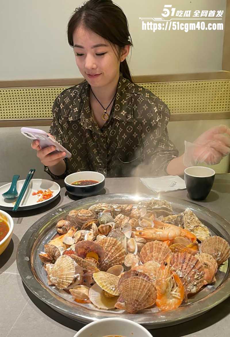 极品约啪大神银优66约炮校园女神视频流出3拷贝