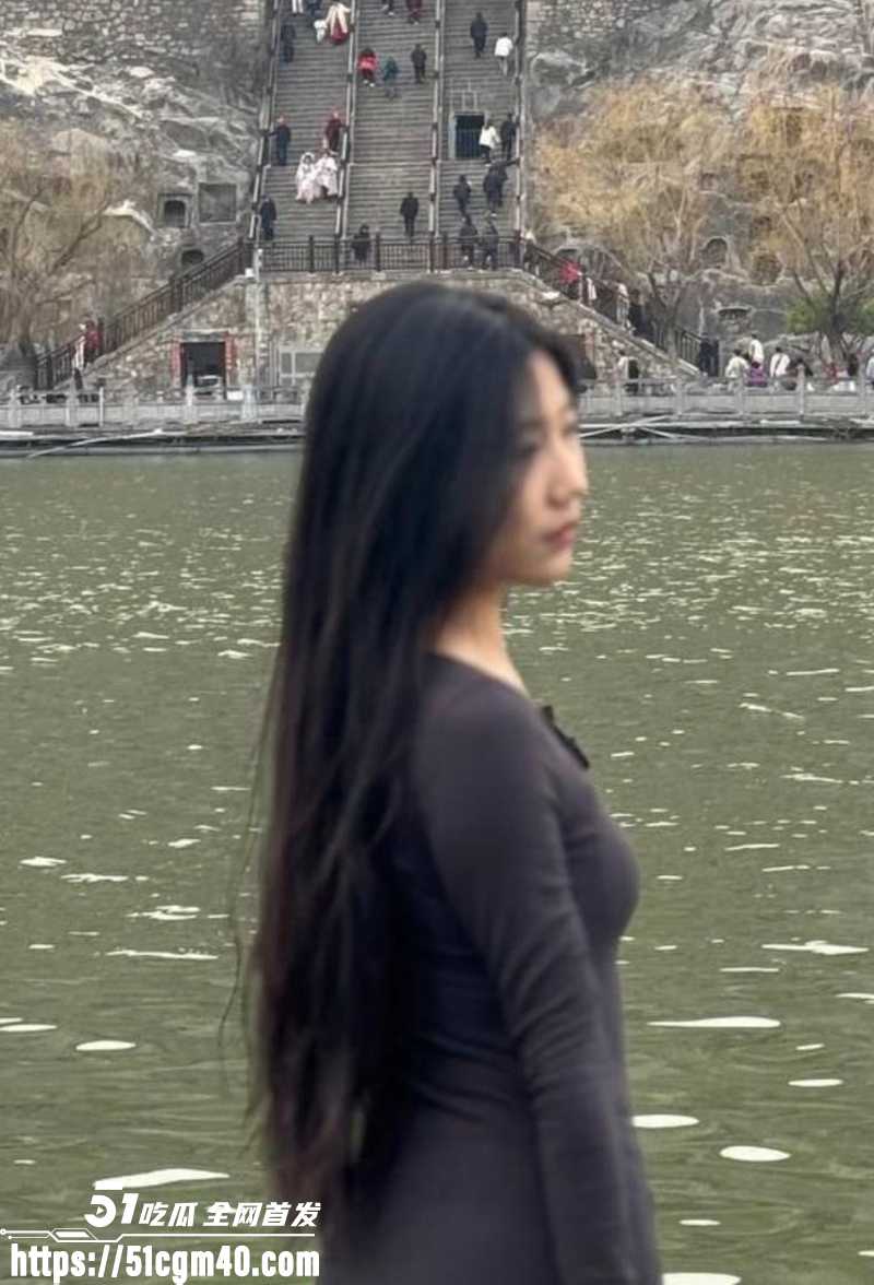 高颜值极品反差少女露脸无套调教私拍流出2拷贝