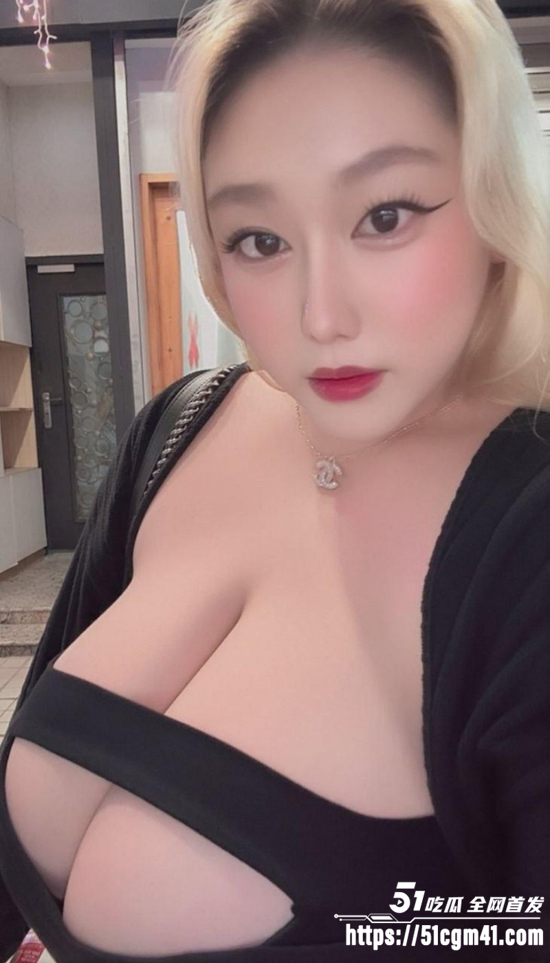 台湾巨乳网红 宝拉 大尺度福利合集 3