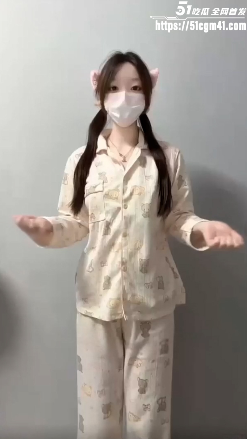 极品裸舞网黄 小乔以安 最新福利 扭腰摆臀勾破心魂 曼妙玉体性感撩人！