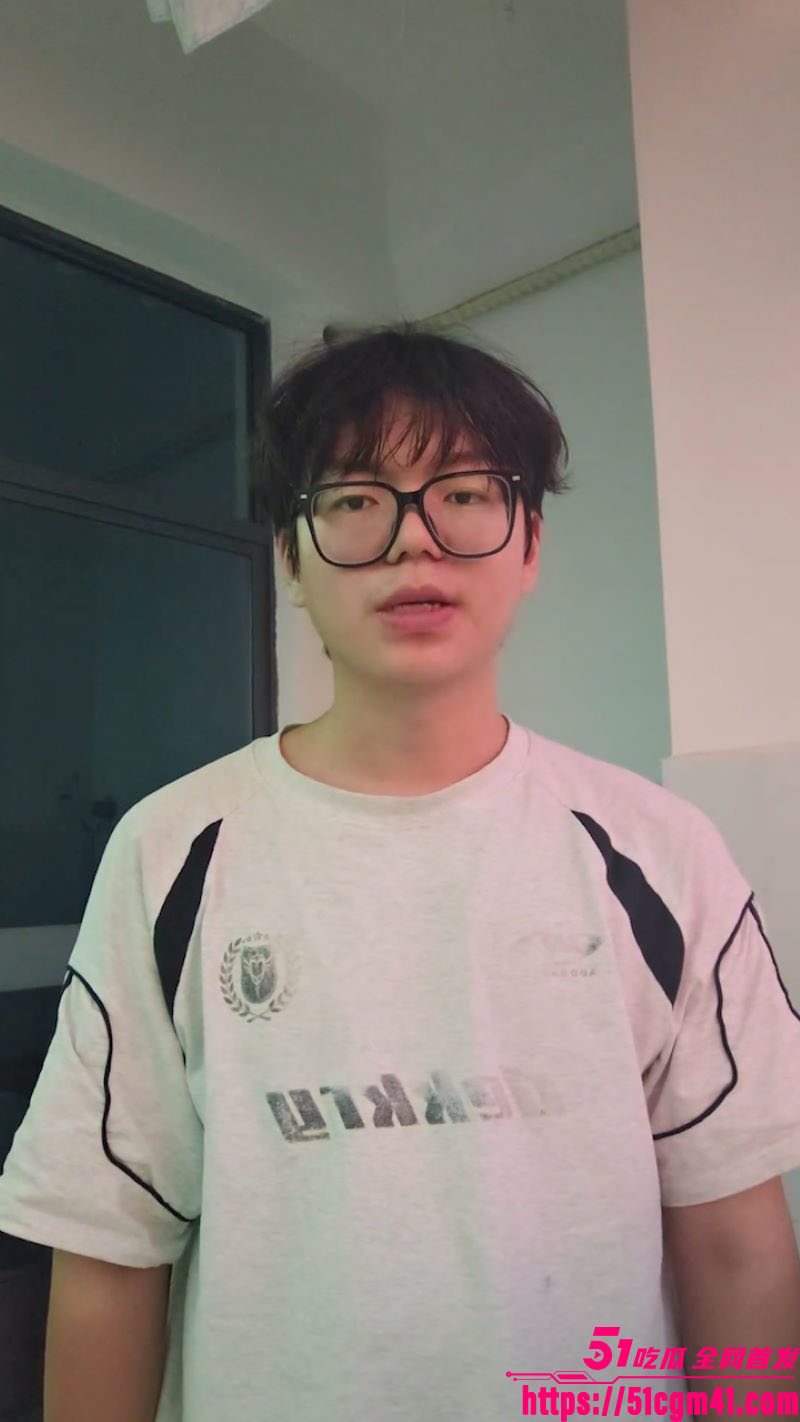 抖音11万粉博主懒聪聪偷拍女生私密 3