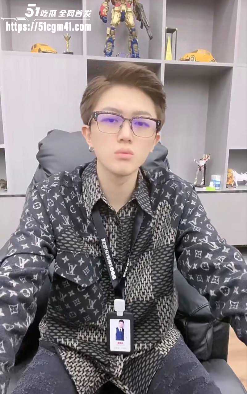 快手老牌网红 牌牌琦迪士尼喂食出轨事件  8