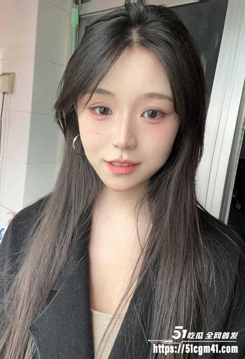 反差学妹无套性爱视频流出 4 拷贝