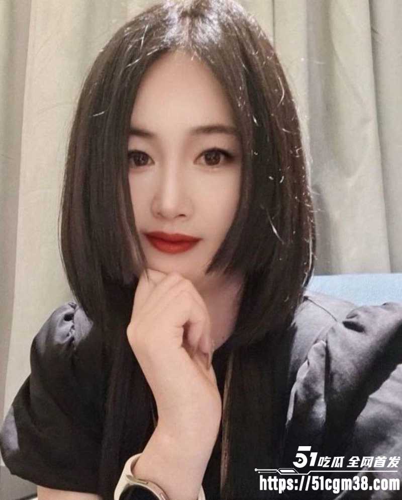 银川金融 小龙女 知三当三  4