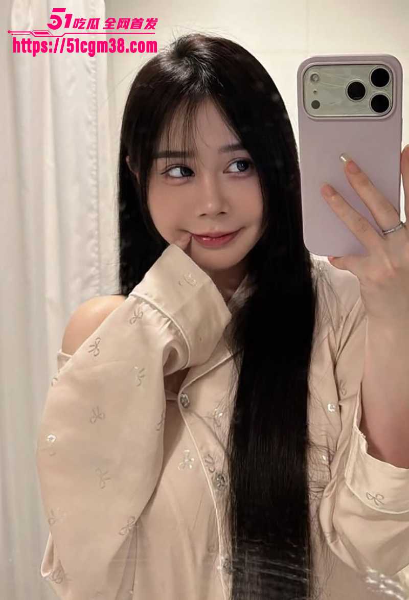 巨乳小网红七与前男友自拍视频流出 2 拷贝