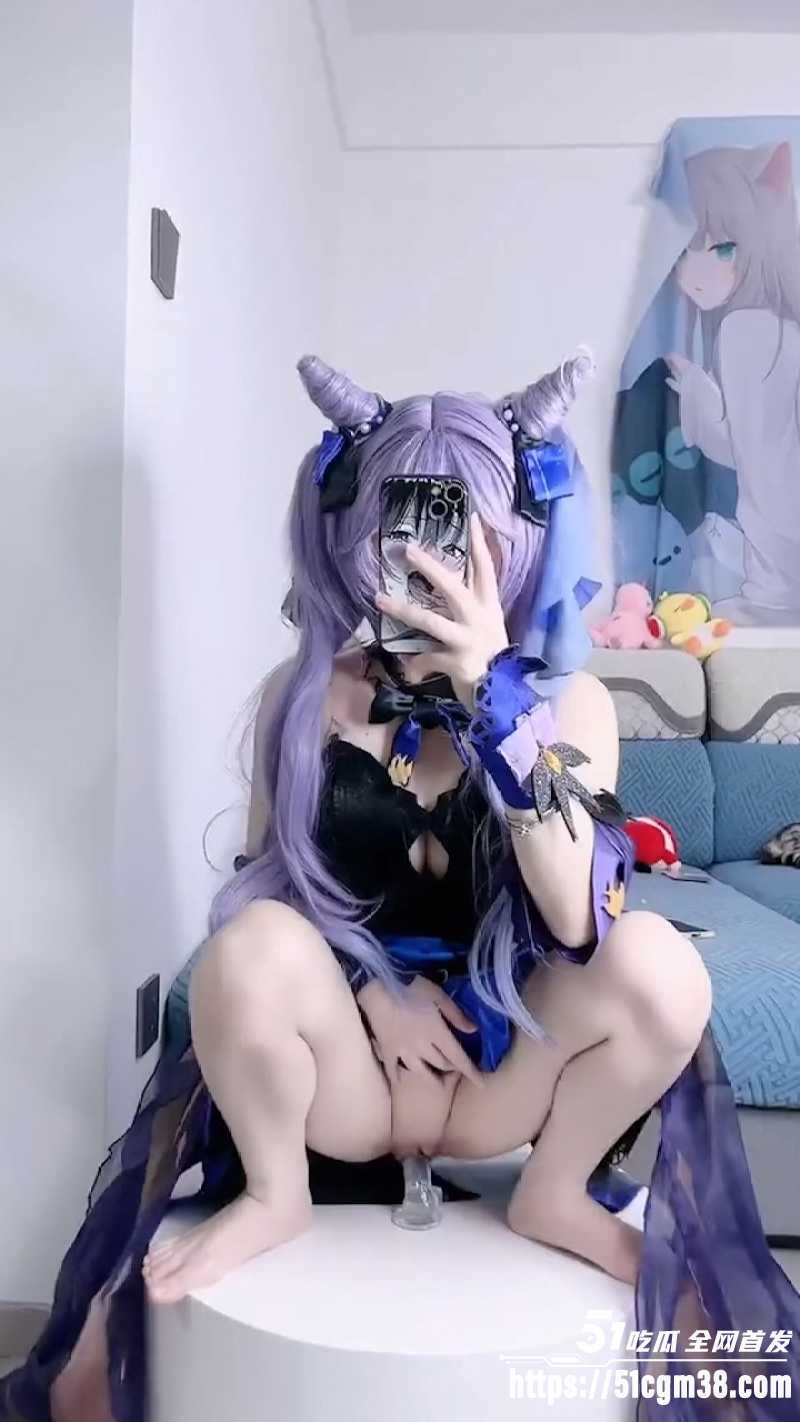 推特福利姬 兔三岁 性爱福利合集 情趣制服诱惑巨乳狂晃 炮击自慰猛攻骚穴！