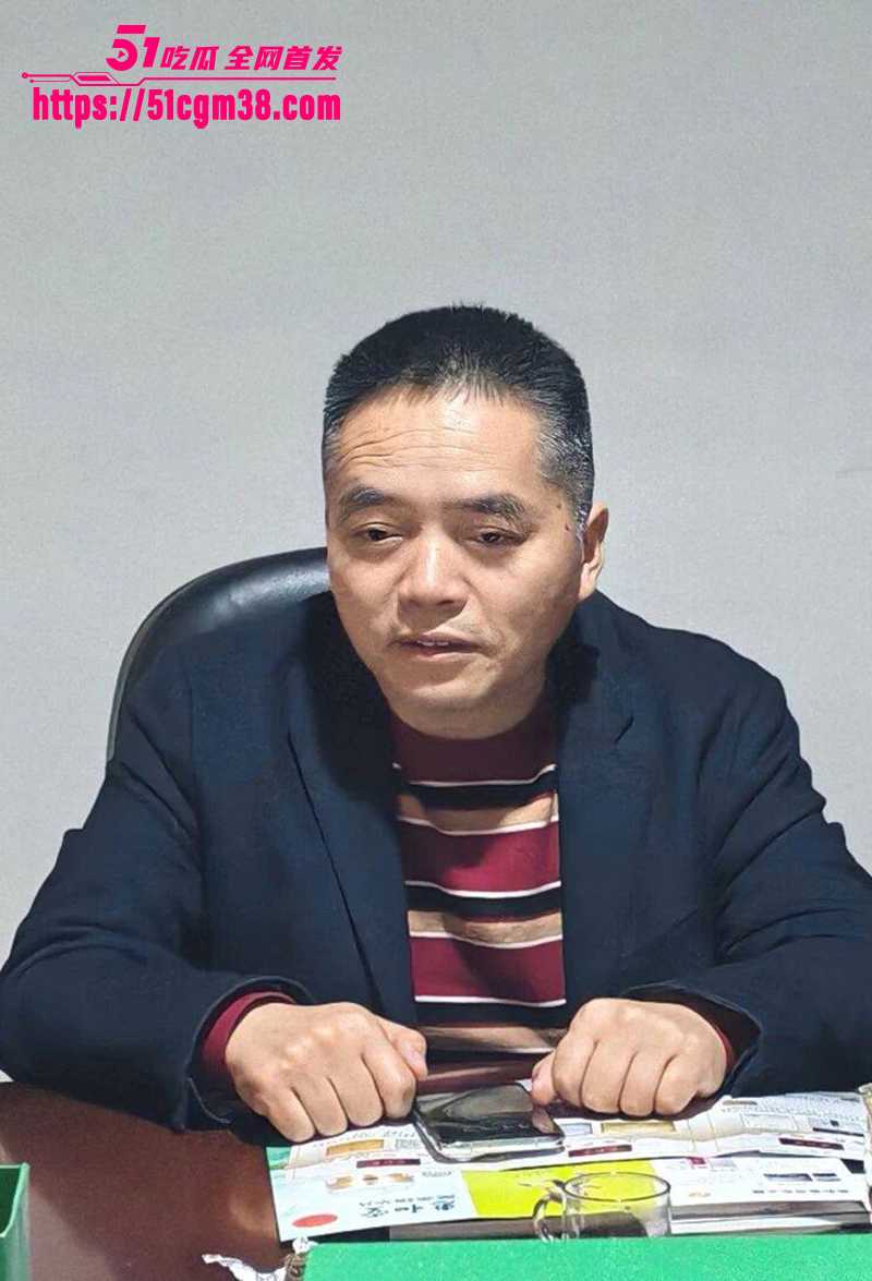 湖南湘雅二院主任医师肖涛跟护士长刘丹不雅视频曝光4拷贝