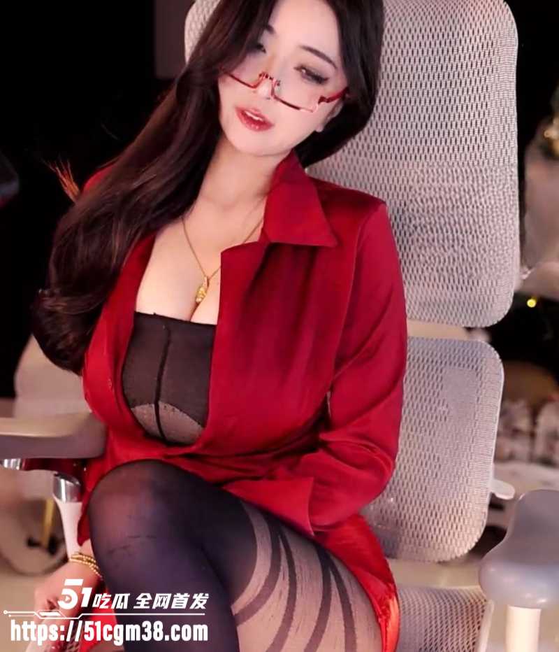网易CC小燃燃红艳制服黑丝骚舞4