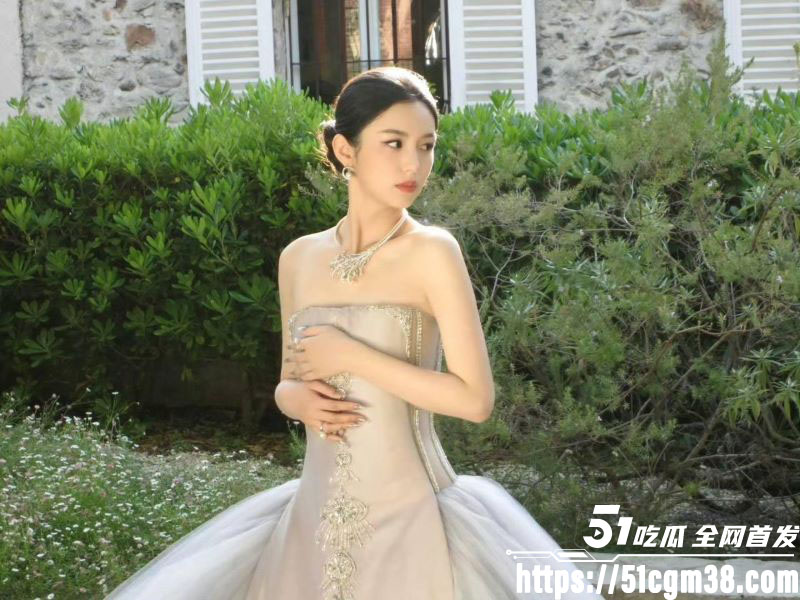 女演员周也与周皓崎恋情曝光 6