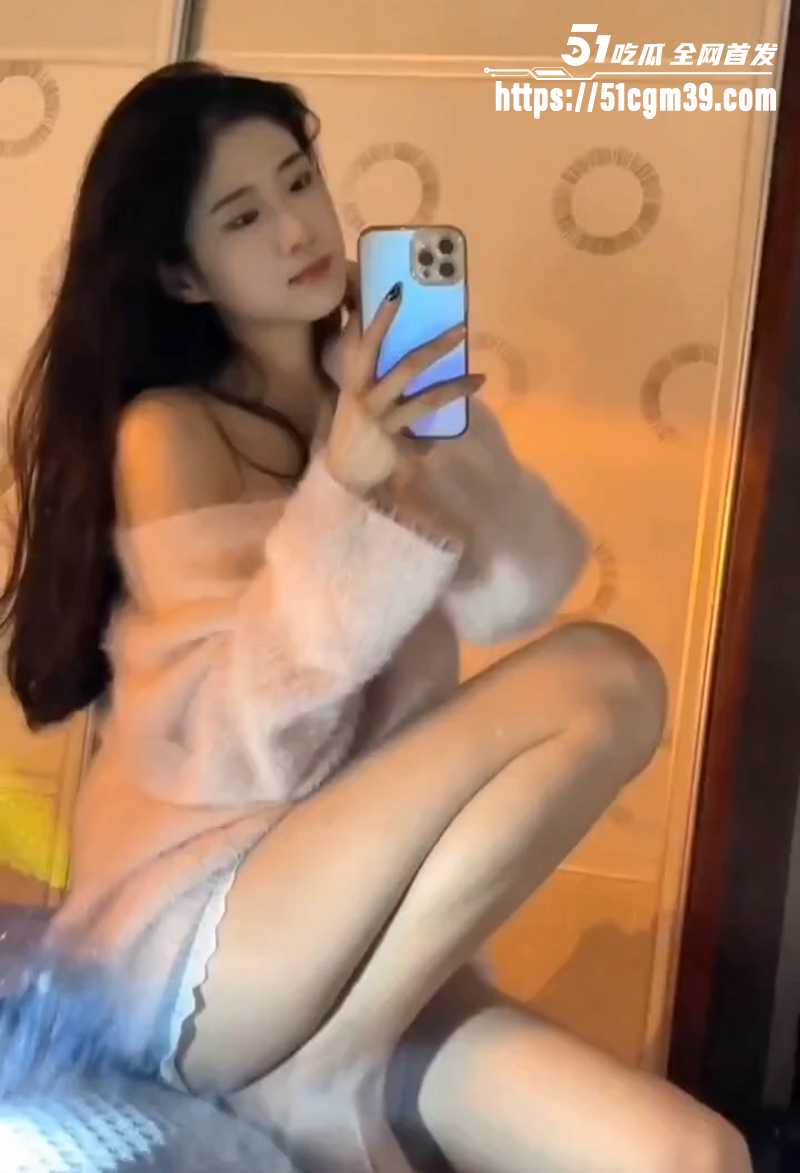 网红叶小喵丝袜摸穴媚惑勾引挑逗视频流出2拷贝