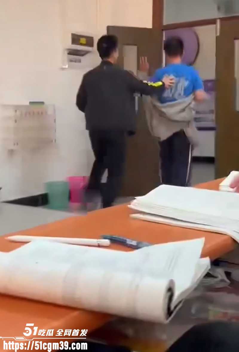 上海第二工业大学杀神代课被抓视频流出3拷贝