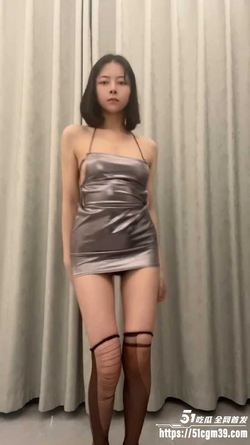 推特福利姬 小西西 VIP裸舞合集 美乳嫩穴晃荡不停 舞姿优美撩人心弦！