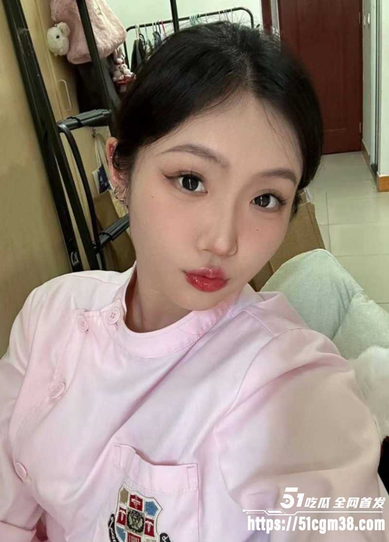 美女护士约炮 6