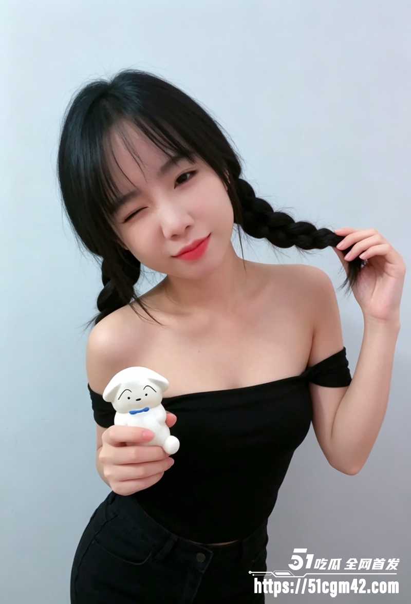 泰州反差婊凤小老师徐滋远裸聊视频流出2拷贝