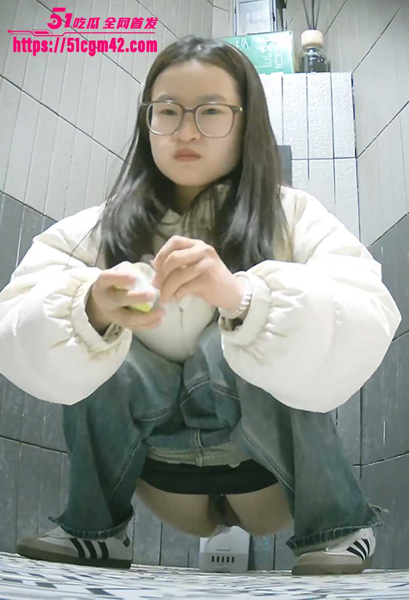 商场女厕双镜头偷拍 2 拷贝