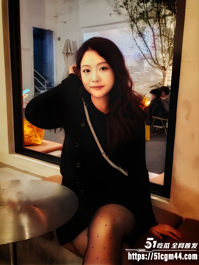 山东威海眼镜婊 性爱视频 2