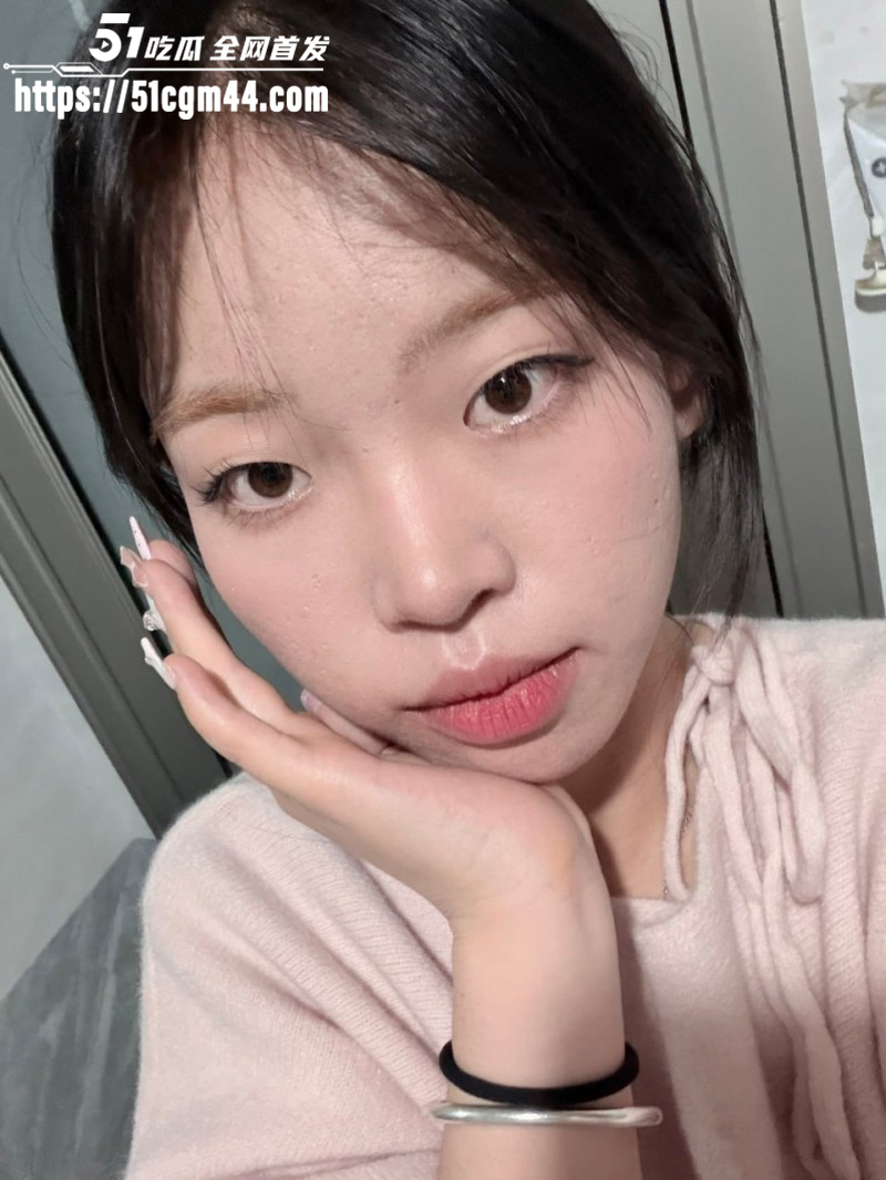 西澳大学IT留学生被女友联合闺蜜曝光03