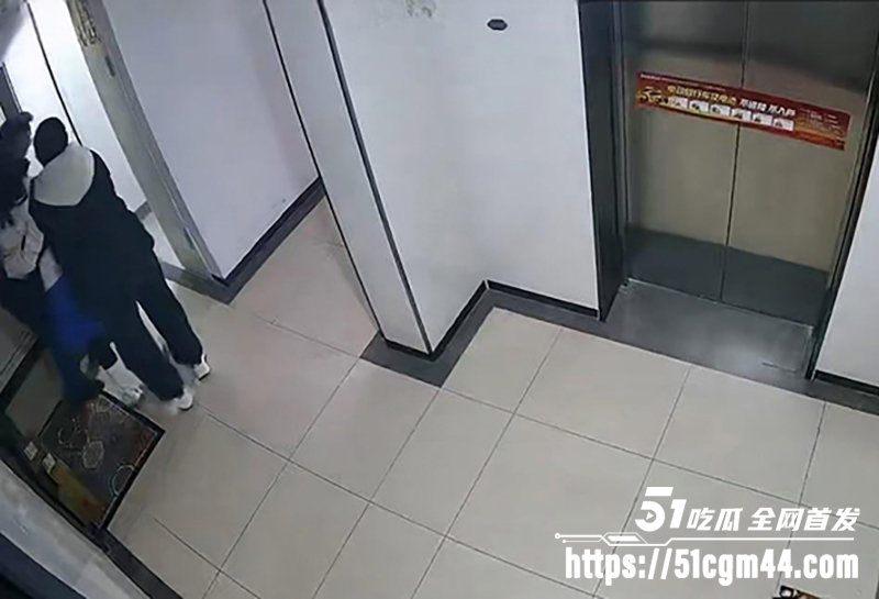 北师大才女素伶因恋爱被父母绑架囚禁6拷贝