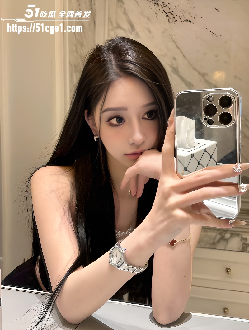约炮博主 我的枪好长 新作JK白丝女神桃子 玉足服侍肉棒 无套后入仙品蜜桃臀！