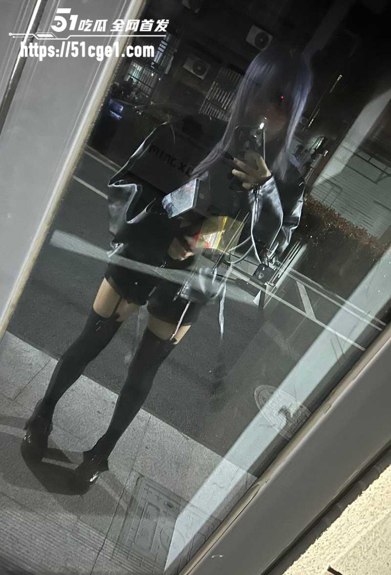 刚成年女孩机械碟被轮奸 10 拷贝