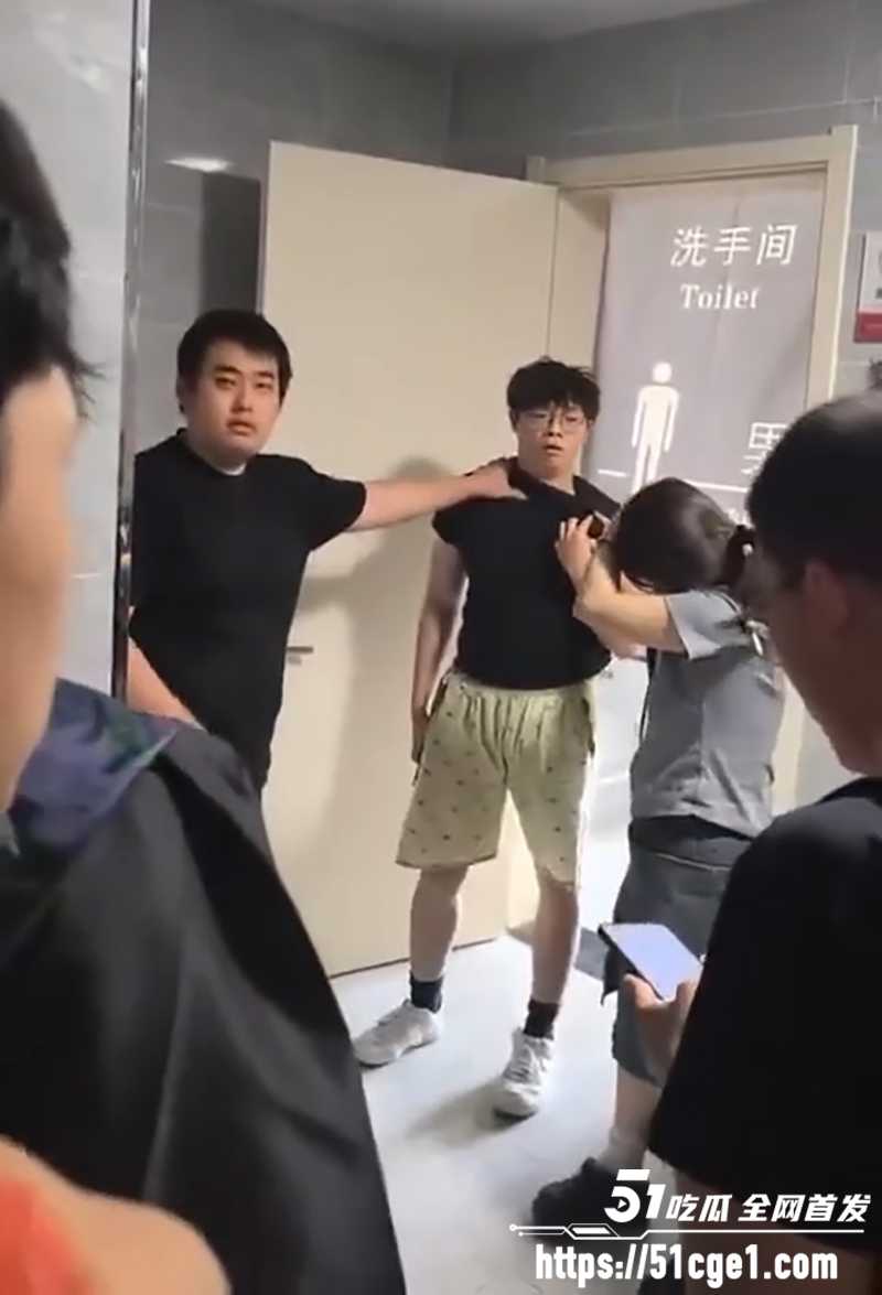 河北地质大学女厕偷拍被抓视频流出 5 拷贝
