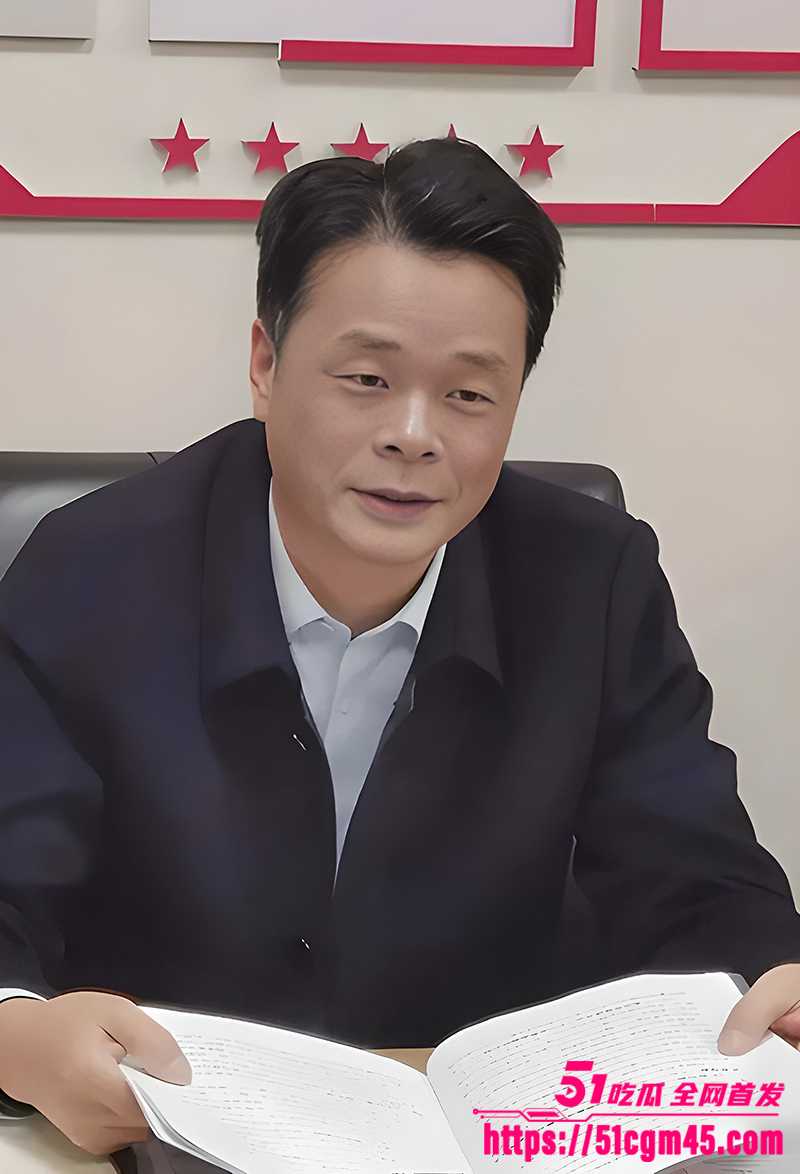 浙江省委高官邓富国与慈溪副市长励映忠轮奸女下属2拷贝